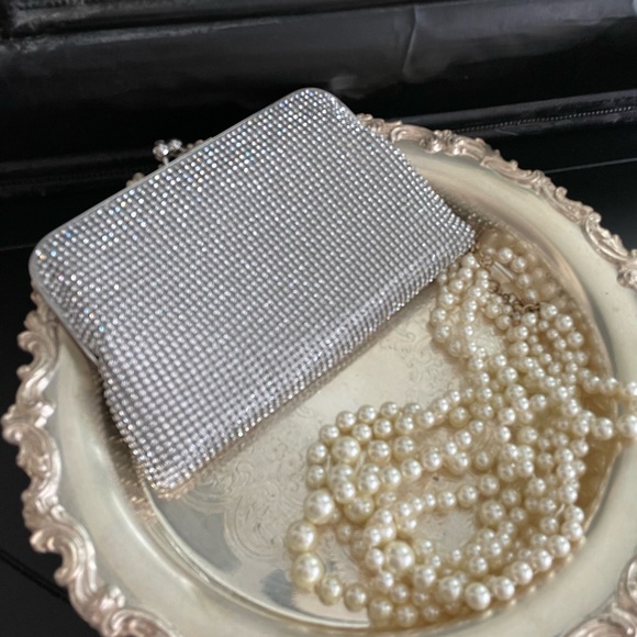 Whiting & Davis Dimple Mesh Crystal Clutch Bag - Picture 4 of 7